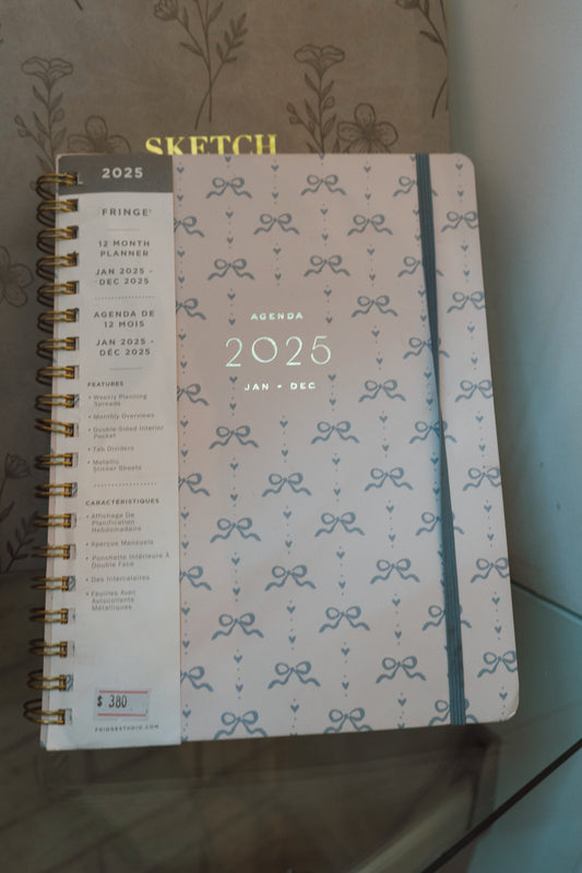 Agenda 2025 blanco con azul